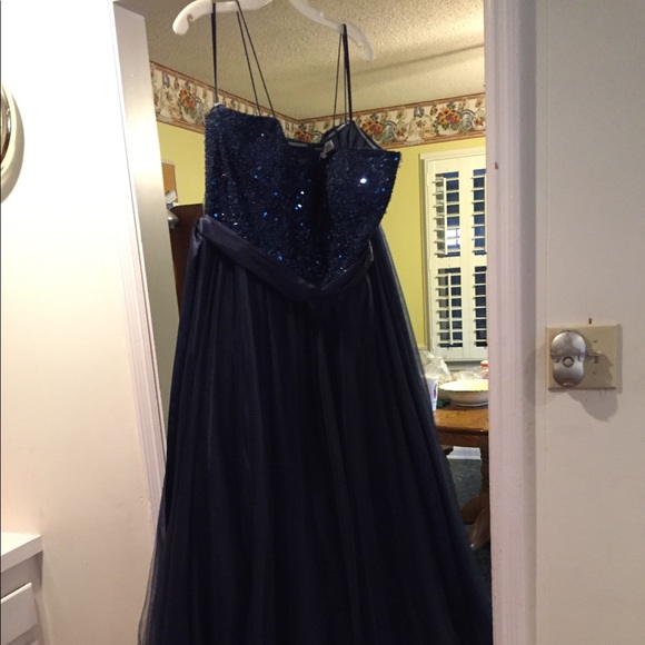 Plus size prom dress - Picture 1 of 2